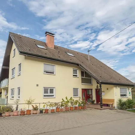 Zapfs Bauernhof Stiefmuetterchen 아파트 테트낭