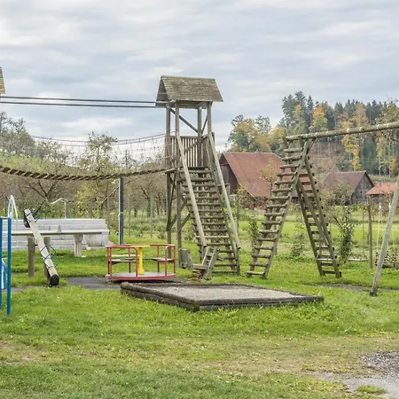 Zapfs Bauernhof Stiefmuetterchen 아파트 *